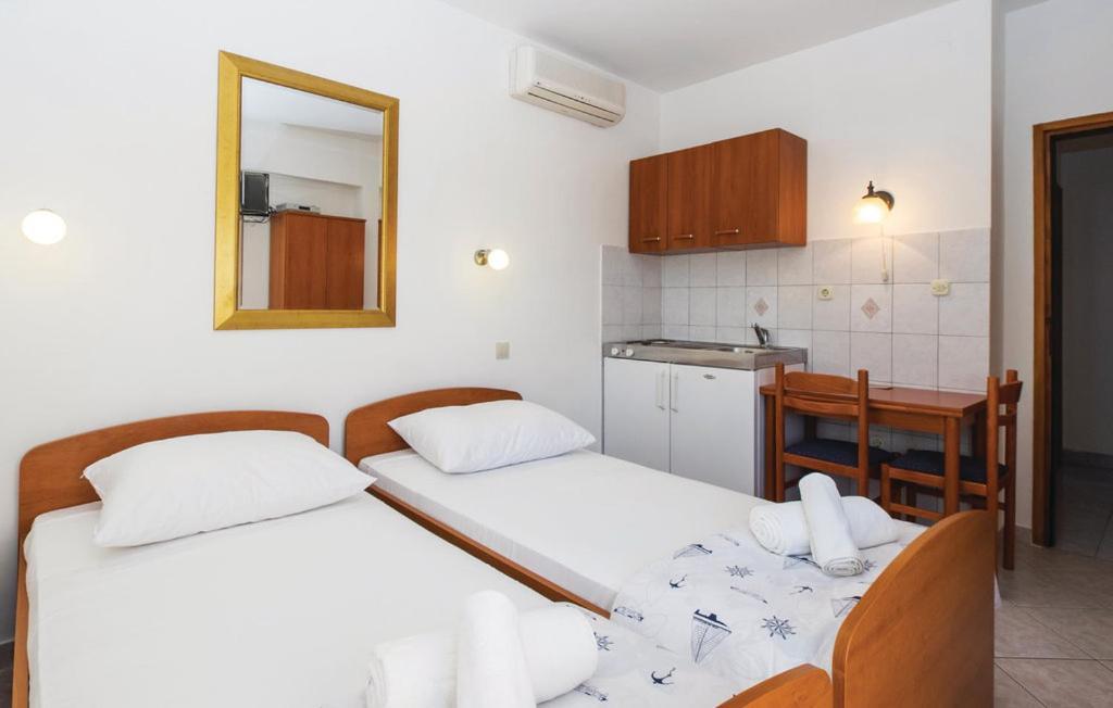 Sunrise Apartments And Studio Apartments 1 Lokva Rogoznica Eksteriør bilde